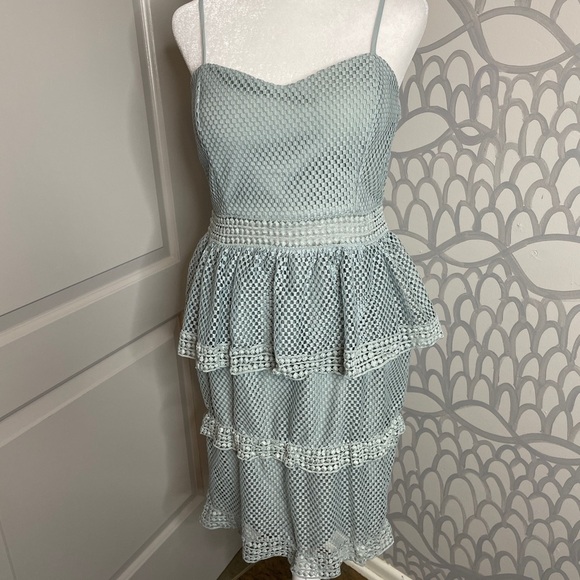 Mystic Size L Gray Cocktail Dress Mesh Fabric Cut Out Waist Strappy Peplum Tier - Picture 11 of 12